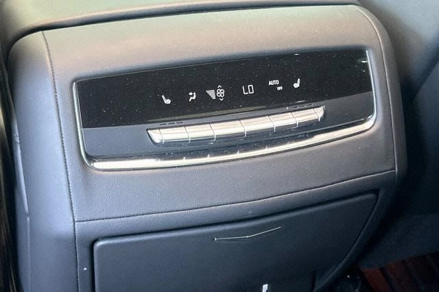 2023 Cadillac Escalade 5th Gen - Image 13 of 18