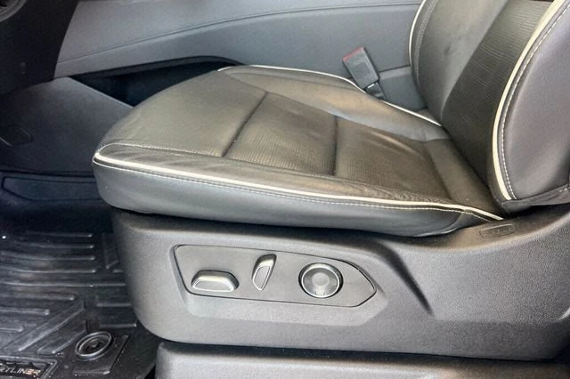 2023 Cadillac Escalade 5th Gen - Image 11 of 18