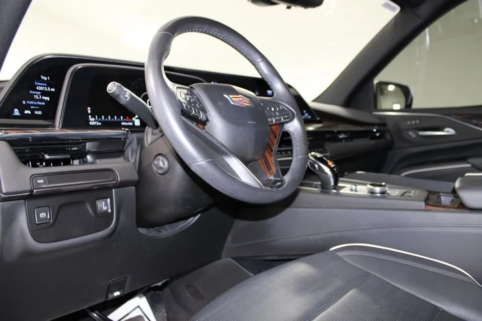 2023 Cadillac Escalade 5th Gen - Image 8 of 13