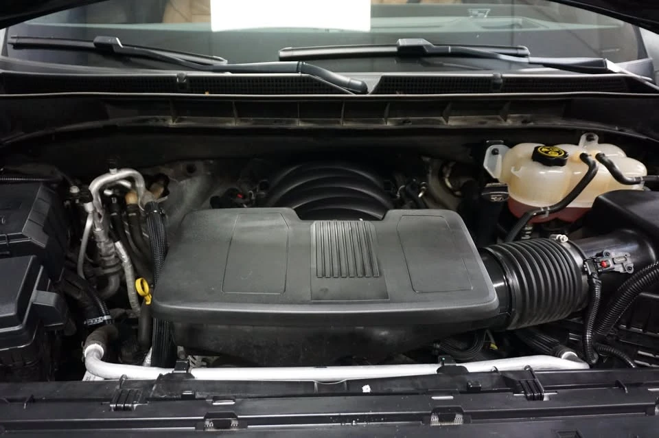 2023 Cadillac Escalade 5th Gen - Image 19 of 19
