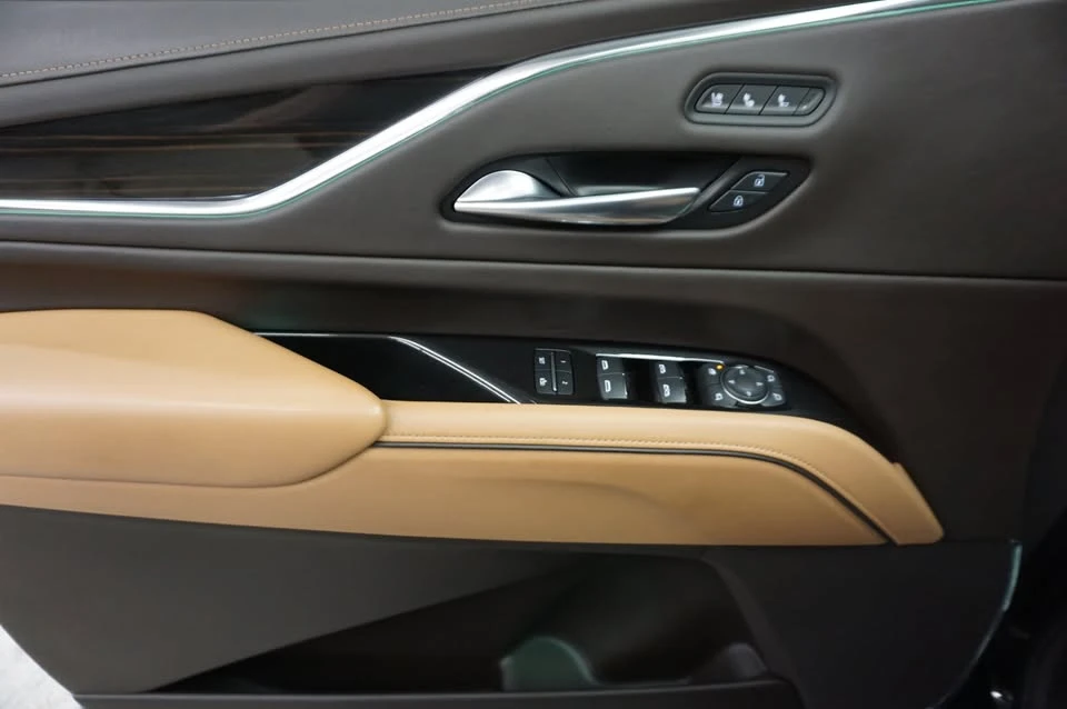 2023 Cadillac Escalade 5th Gen - Image 11 of 19