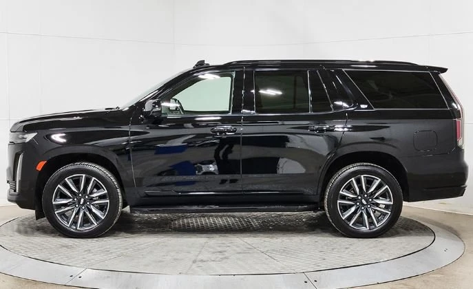 2023 Cadillac Escalade 5th Gen - Image 10 of 11