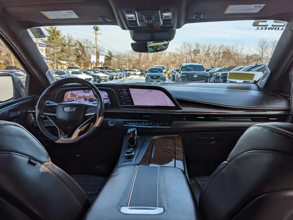 2023 Cadillac Escalade 5th Gen - Image 19 of 21