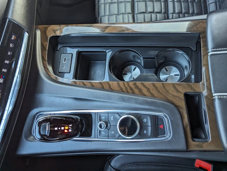 2023 Cadillac Escalade 5th Gen - Image 18 of 21