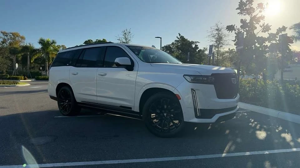 2023 Cadillac Escalade 5th Gen - Image 5 of 15