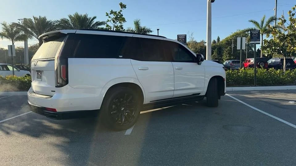 2023 Cadillac Escalade 5th Gen - Image 4 of 15