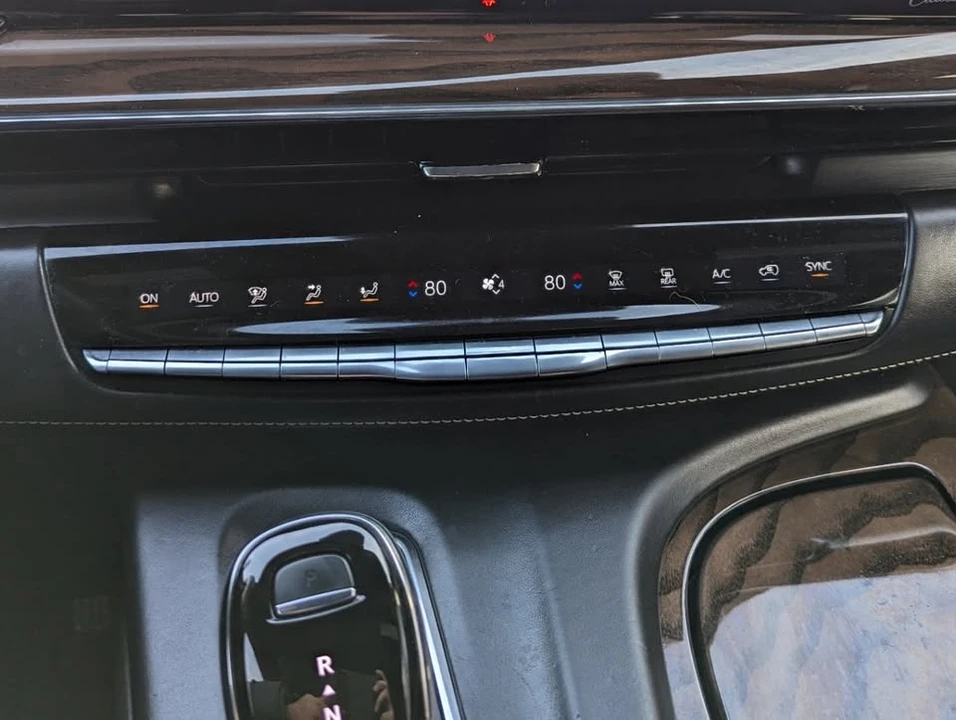 2023 Cadillac Escalade 5th Gen - Image 17 of 21