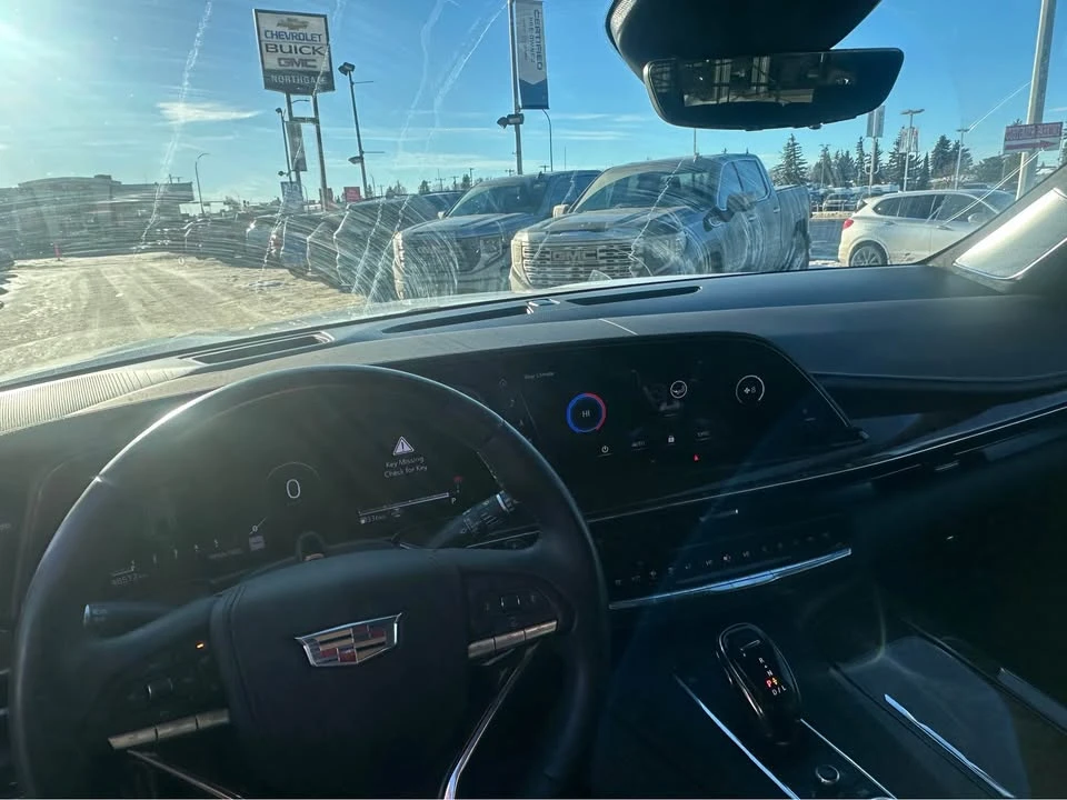 2023 Cadillac Escalade 5th Gen - Image 8 of 10