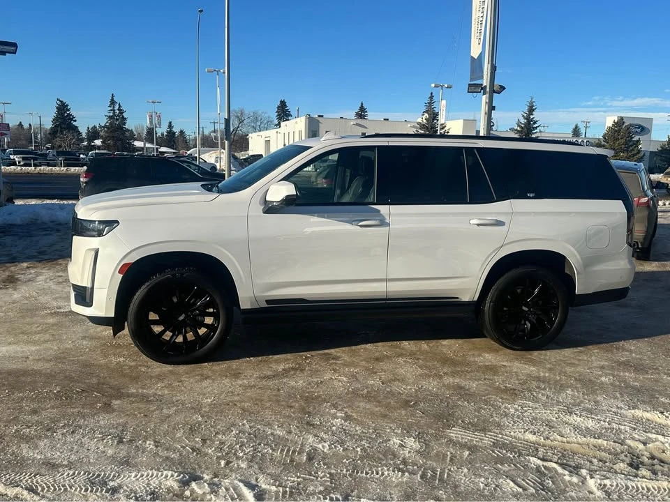 2023 Cadillac Escalade 5th Gen - Image 2 of 10