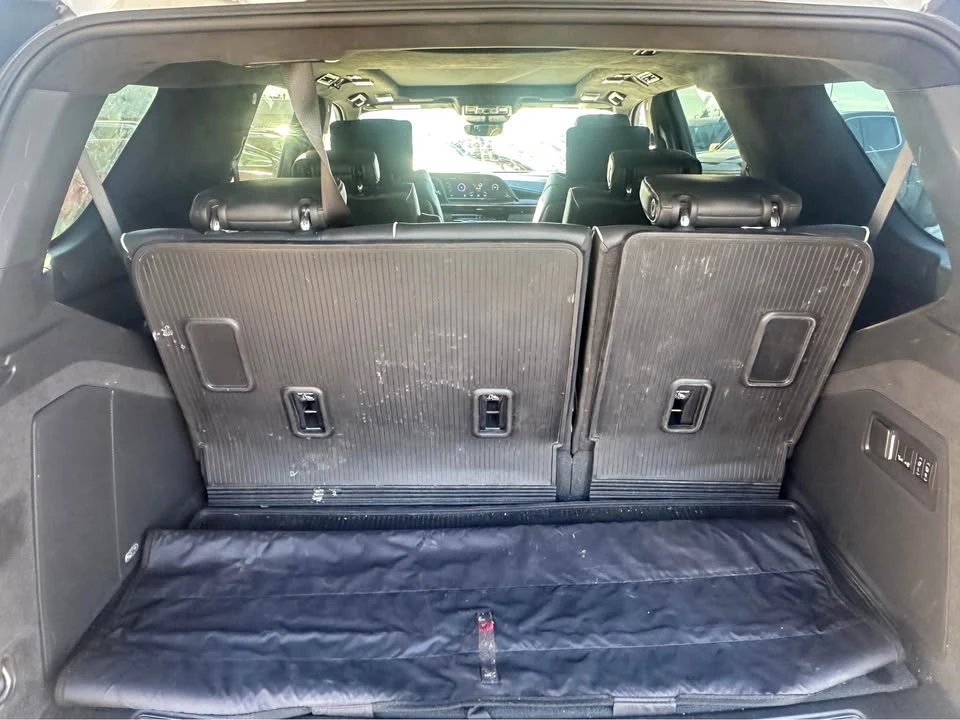 2023 Cadillac Escalade 5th Gen - Image 5 of 10