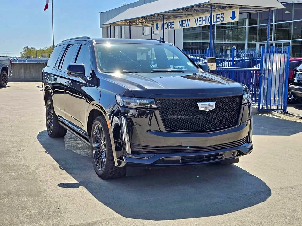 2023 Cadillac Escalade 5th Gen - Image 2 of 19