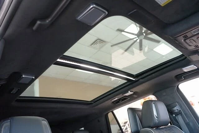 2023 Cadillac Escalade 5th Gen - Image 10 of 20