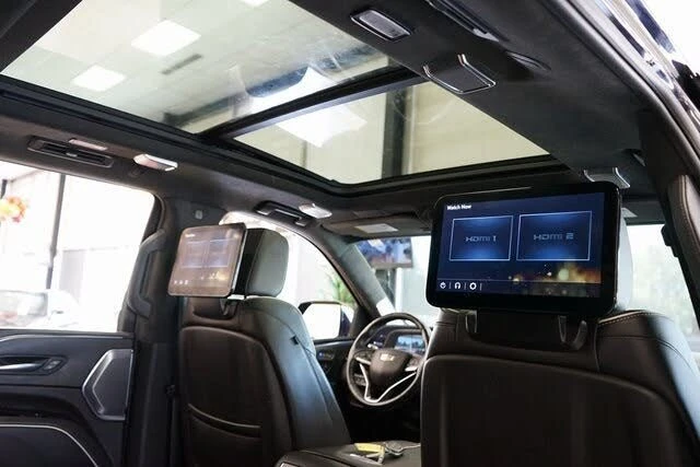 2023 Cadillac Escalade 5th Gen - Image 2 of 20