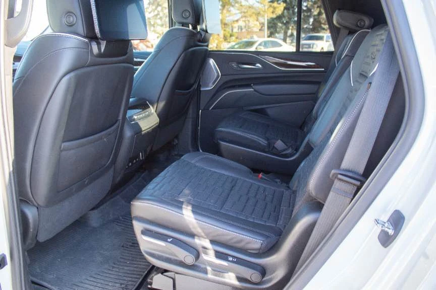 2023 Cadillac Escalade 5th Gen - Image 13 of 14
