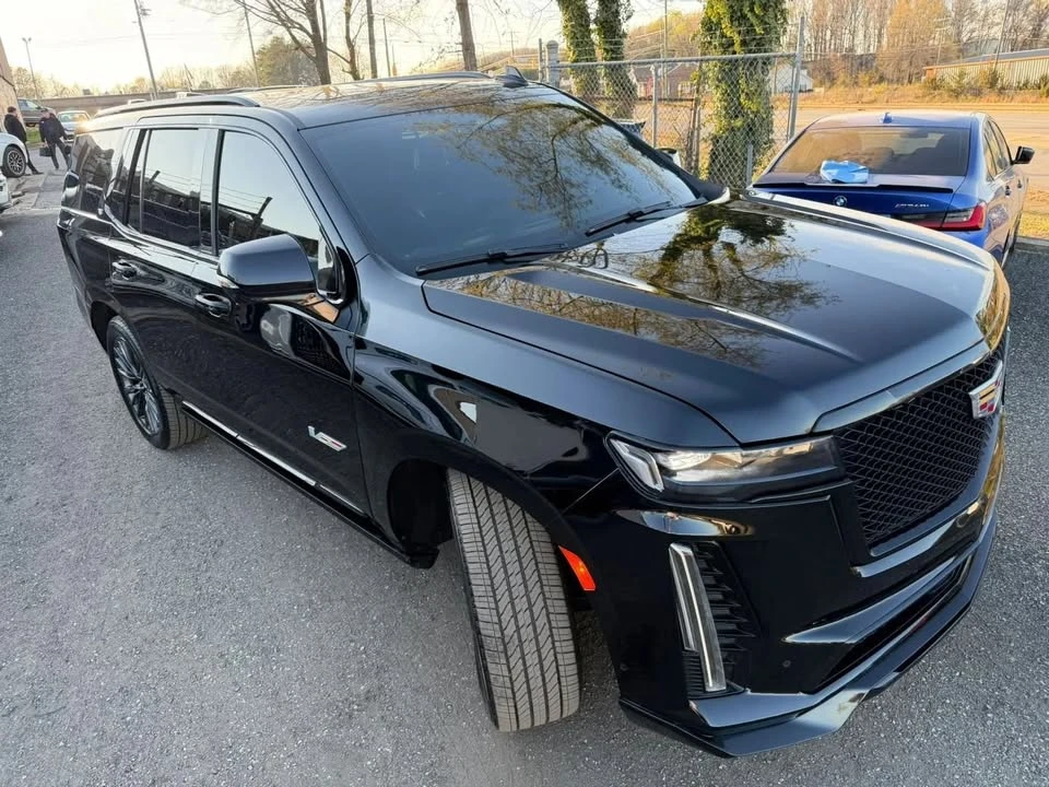 2023 Cadillac Escalade-V 5th Gen - Image 7 of 13