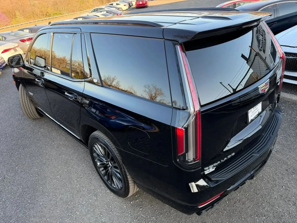 2023 Cadillac Escalade-V 5th Gen - Image 4 of 13