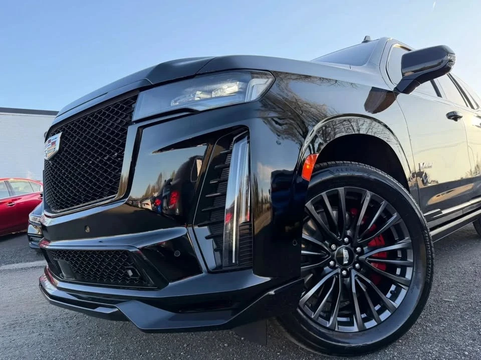 2023 Cadillac Escalade-V 5th Gen - Image 2 of 13