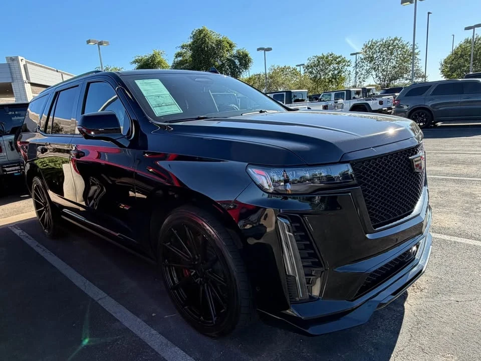 2023 Cadillac Escalade-V 5th Gen - Image 6 of 9