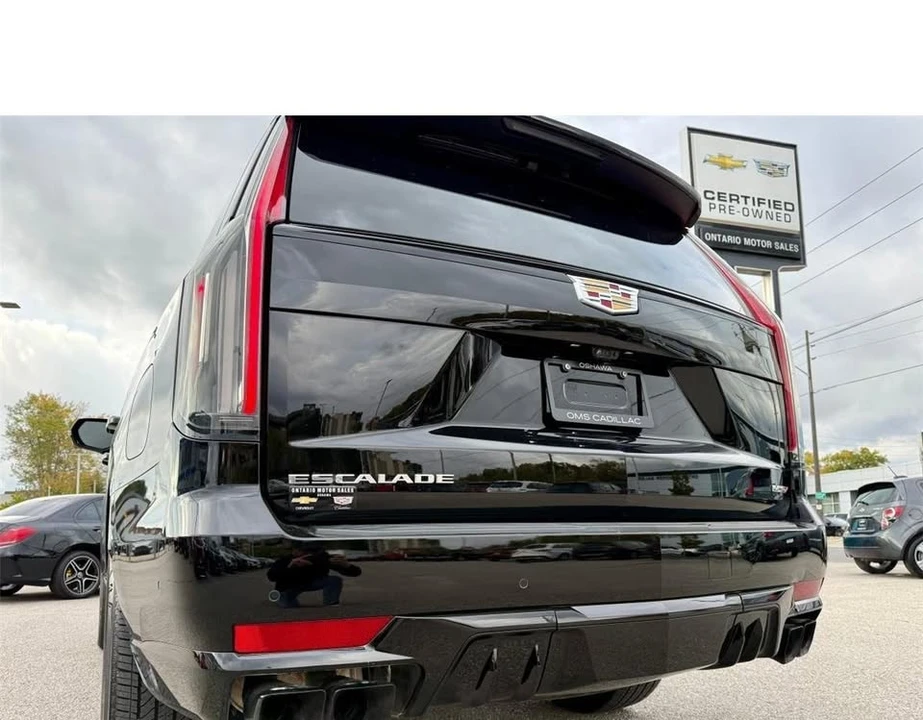 2023 Cadillac Escalade-V 5th Gen - Image 13 of 17