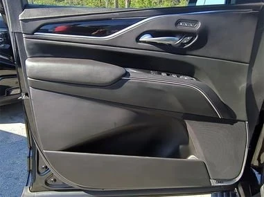 2023 Cadillac Escalade-V 5th Gen - Image 18 of 20