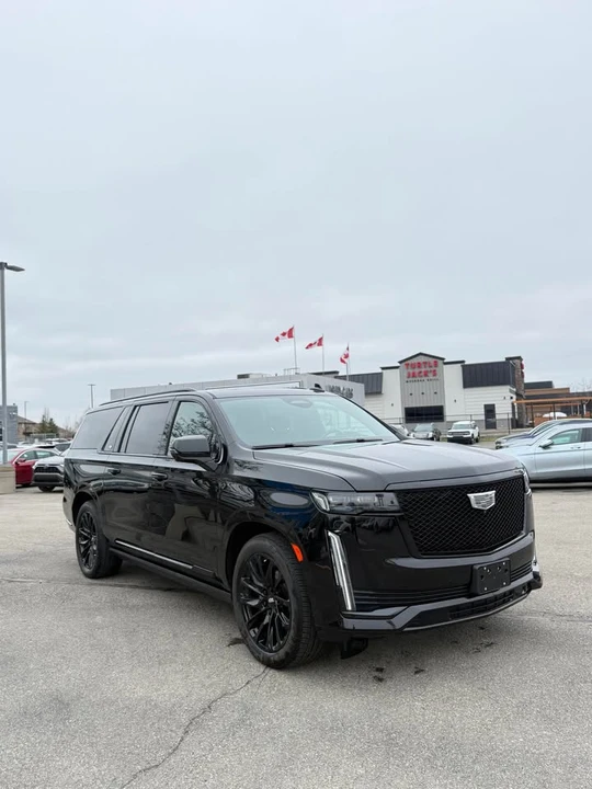 2023 Cadillac Escalade 5th Gen - Image 6 of 11