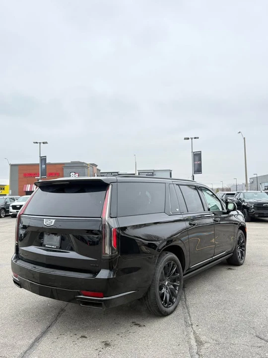 2023 Cadillac Escalade 5th Gen - Image 4 of 11