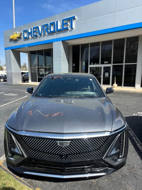 2023 Cadillac Lyriq - Image 3 of 12