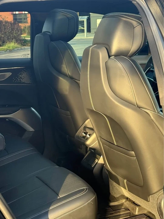 2023 Cadillac Lyriq - Image 8 of 11