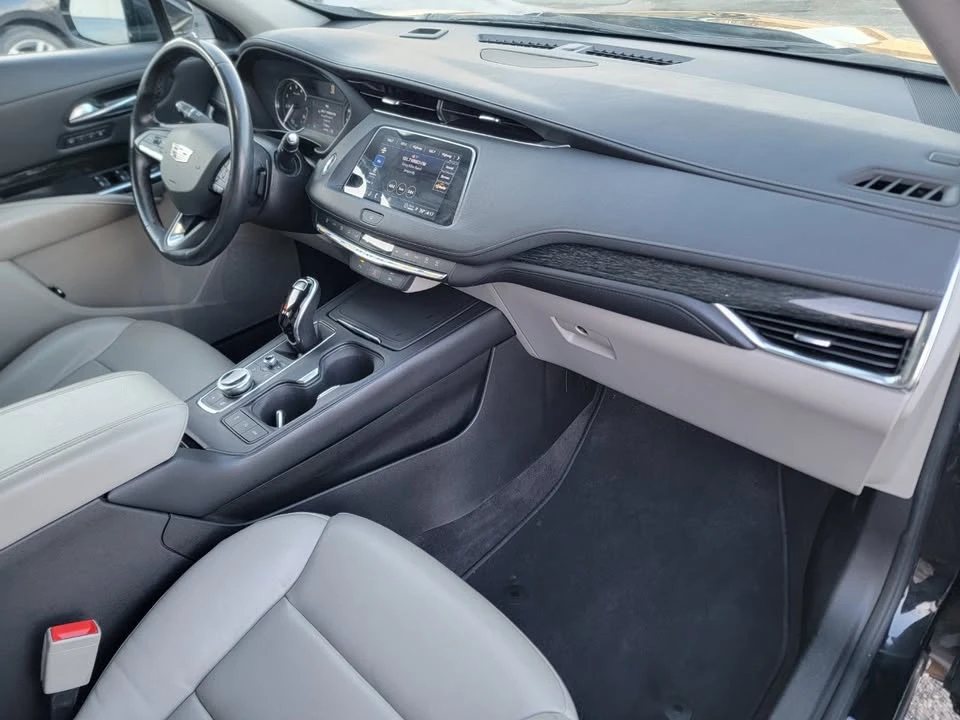 2023 Cadillac XT4 - Image 9 of 17