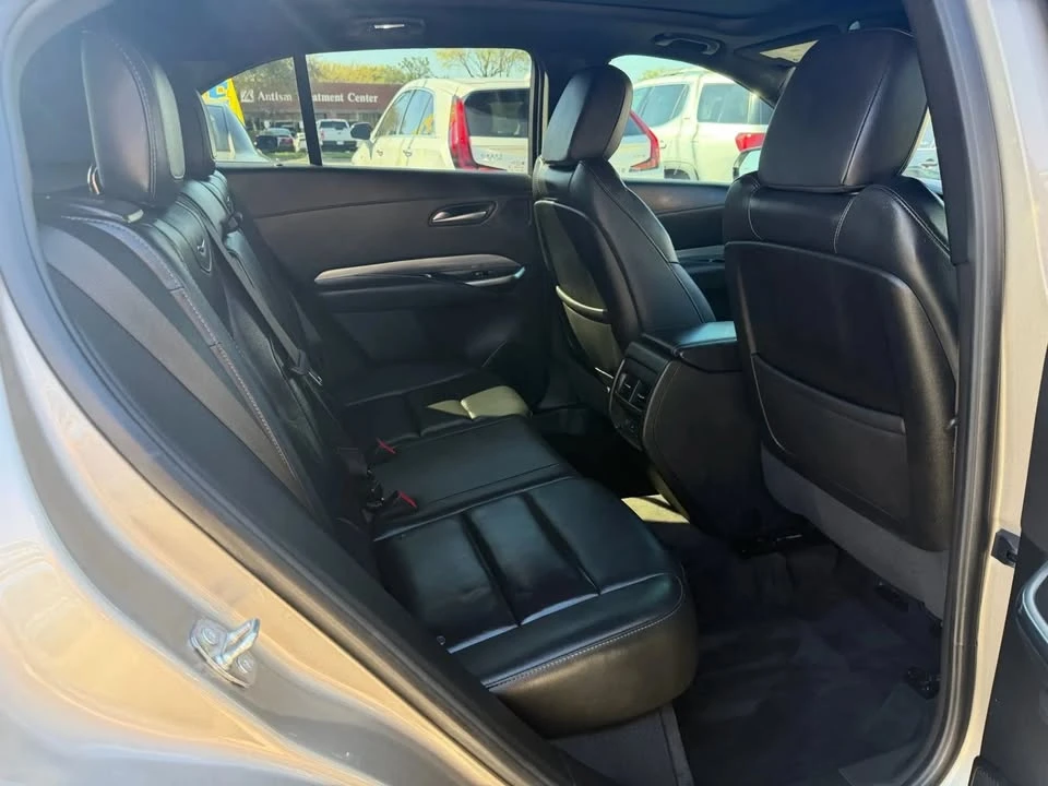 2023 Cadillac XT4 - Image 10 of 18