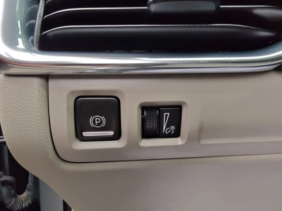 2023 Cadillac XT4 - Image 8 of 20