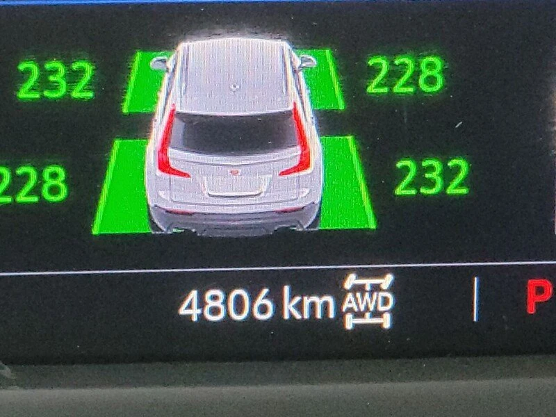 2023 Cadillac XT4 - Image 2 of 20