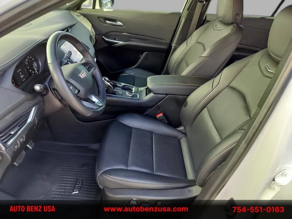 2023 Cadillac XT4 - Image 9 of 20