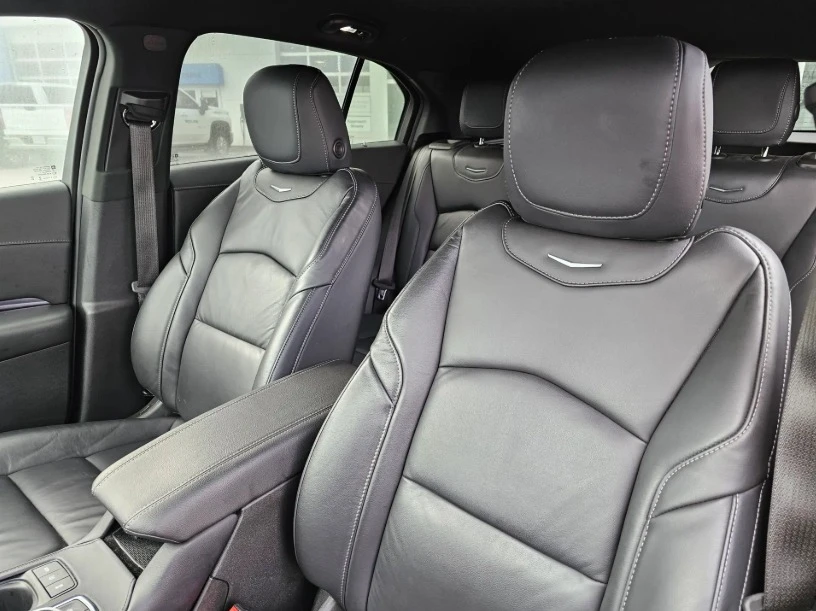 2023 Cadillac XT4 - Image 12 of 18