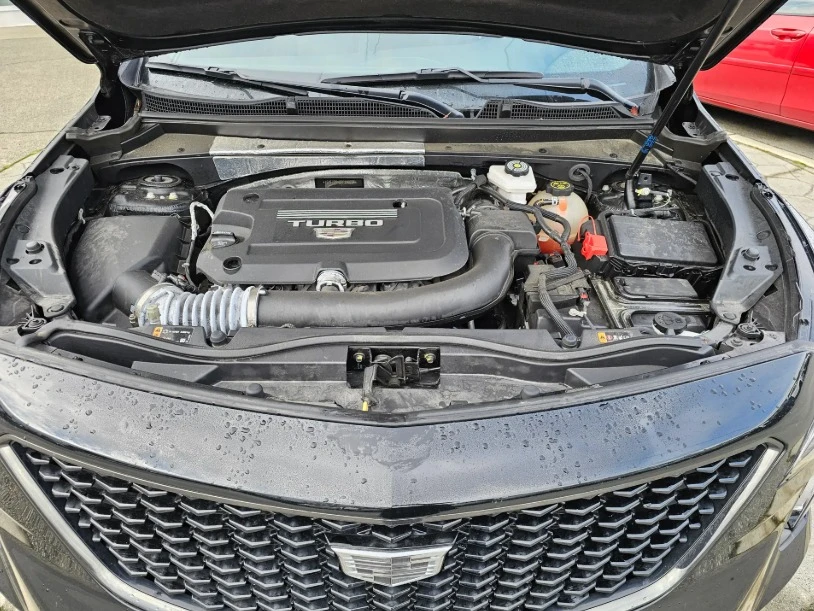 2023 Cadillac XT4 - Image 9 of 18