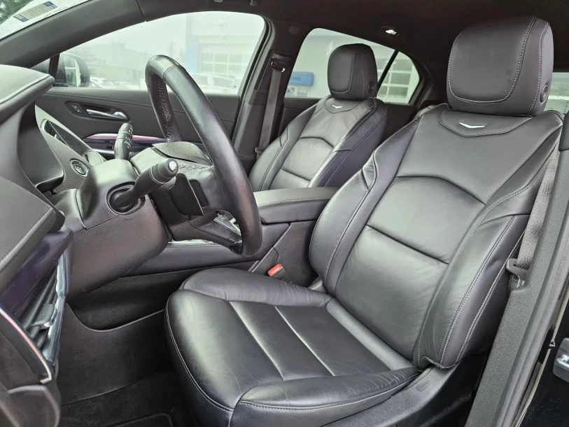 2023 Cadillac XT4 - Image 11 of 18