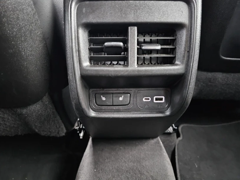2023 Cadillac XT4 - Image 15 of 18