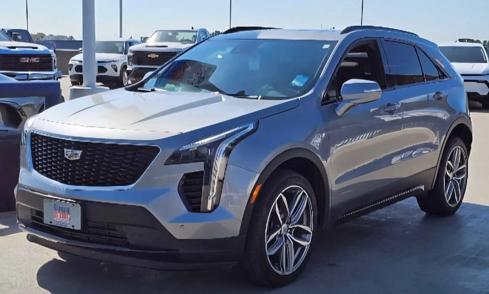 2023 Cadillac XT4 - Image 3 of 18