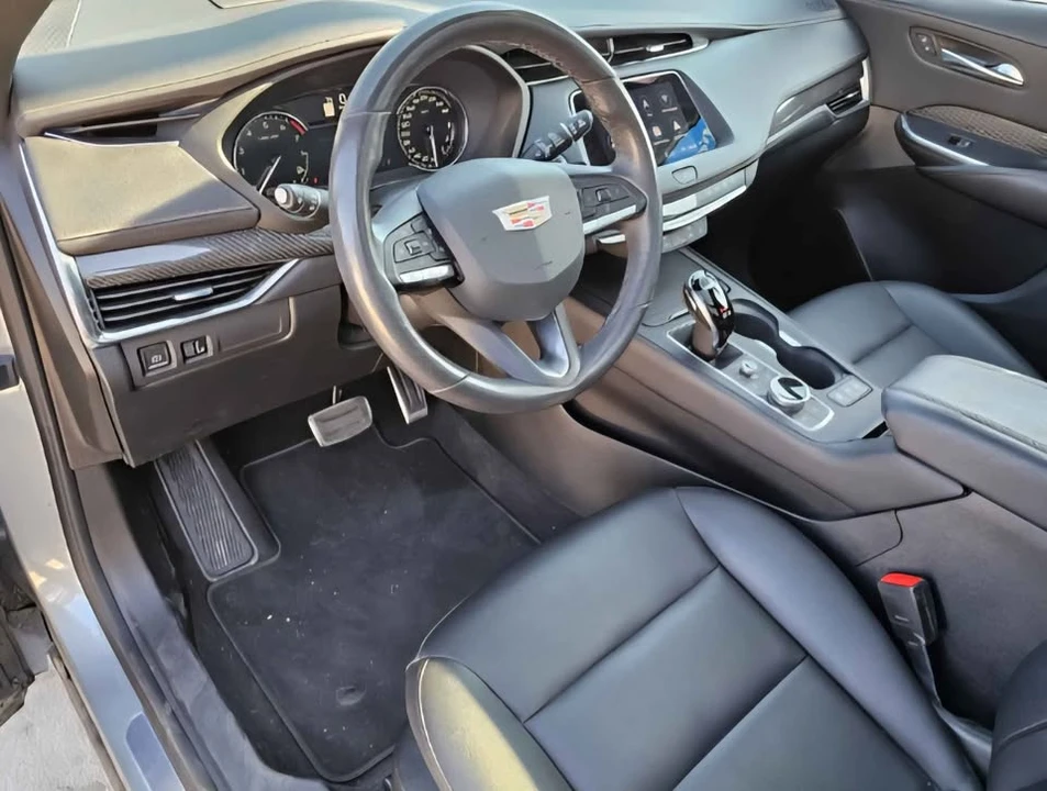 2023 Cadillac XT4 - Image 14 of 18