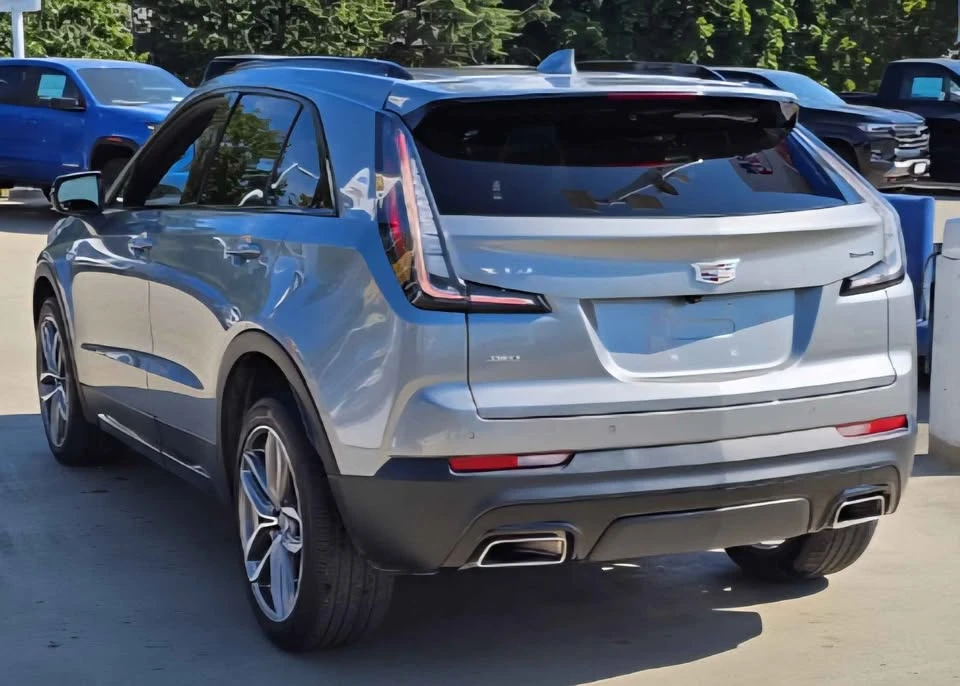 2023 Cadillac XT4 - Image 5 of 18