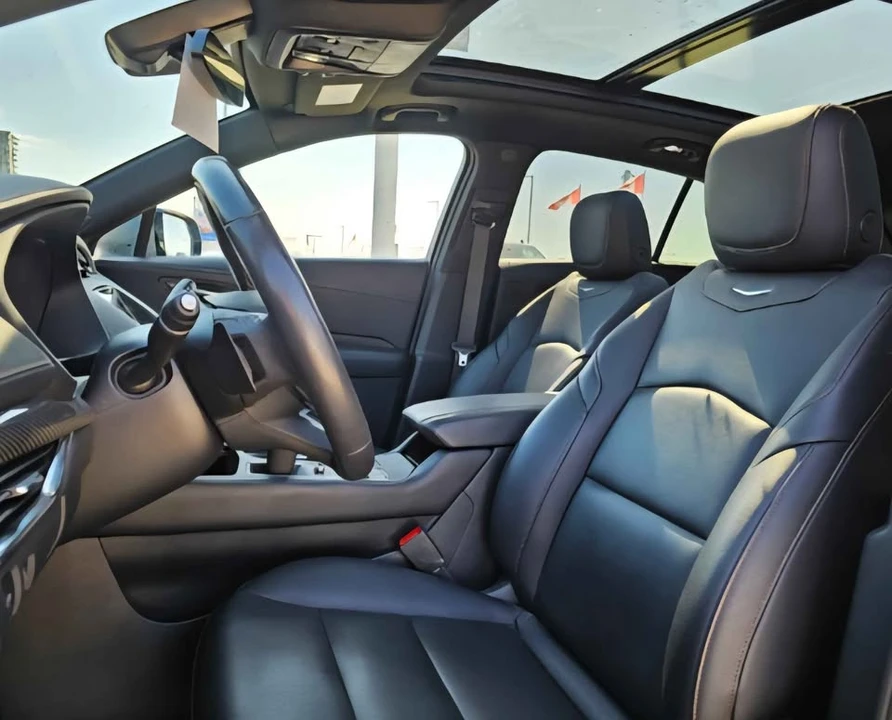 2023 Cadillac XT4 - Image 13 of 18
