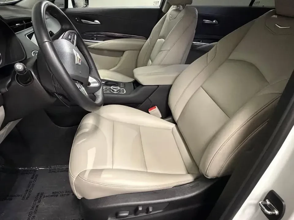 2023 Cadillac XT4 - Image 15 of 20