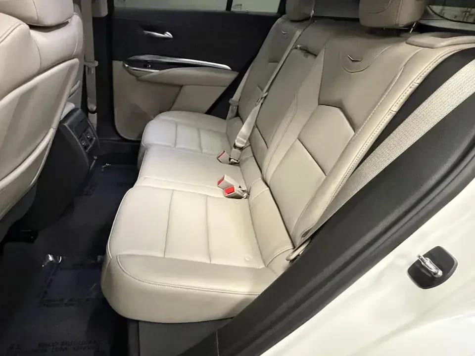 2023 Cadillac XT4 - Image 18 of 20