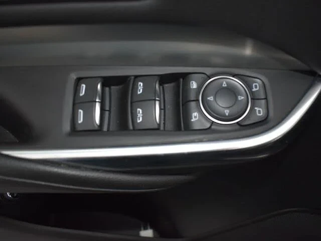 2023 Cadillac XT4 - Image 9 of 15