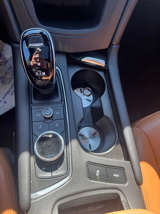 2023 Cadillac XT5 - Image 12 of 13