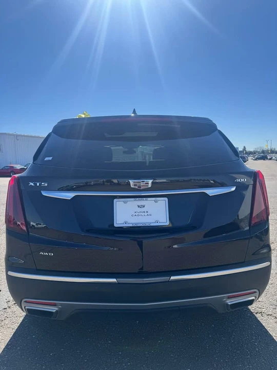 2023 Cadillac XT5 - Image 4 of 13
