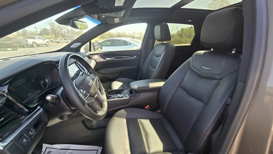 2023 Cadillac XT5 - Image 3 of 4