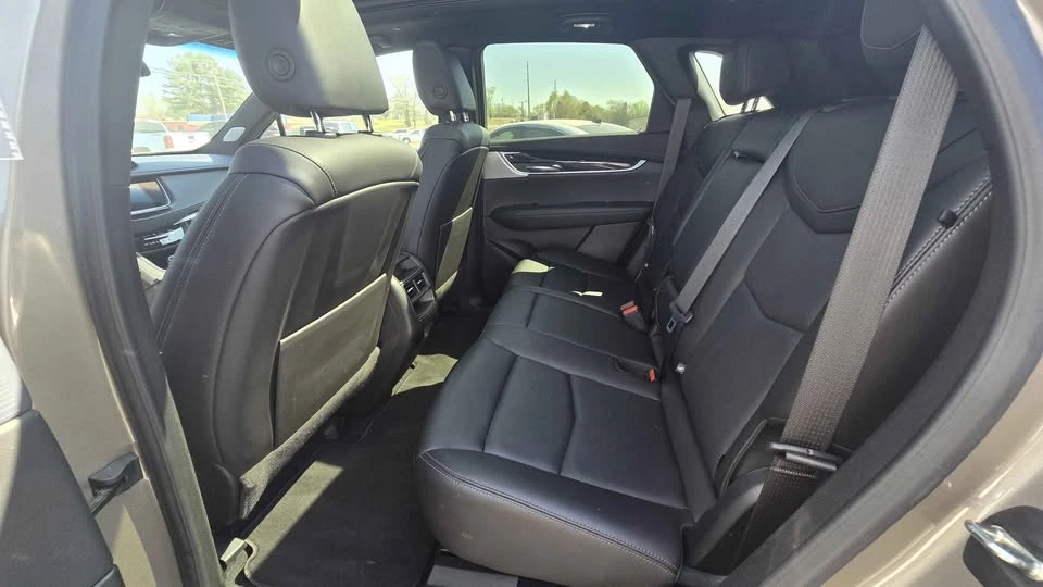 2023 Cadillac XT5 - Image 4 of 4