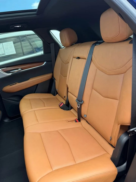 2023 Cadillac XT5 - Image 10 of 10