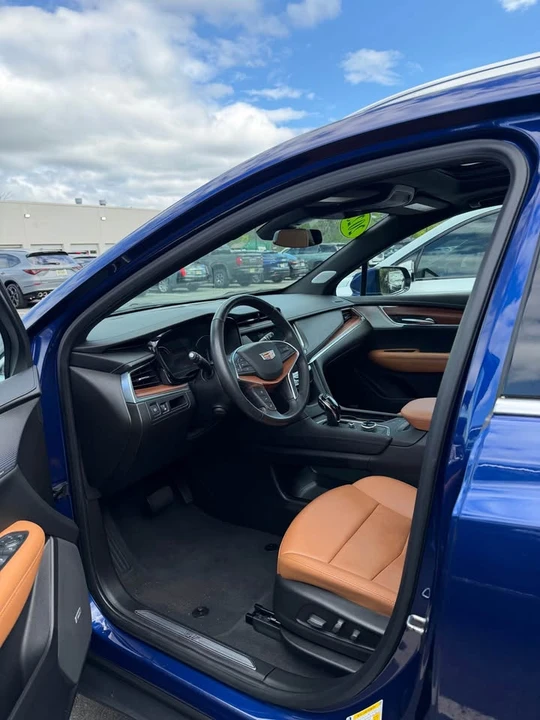 2023 Cadillac XT5 - Image 6 of 10